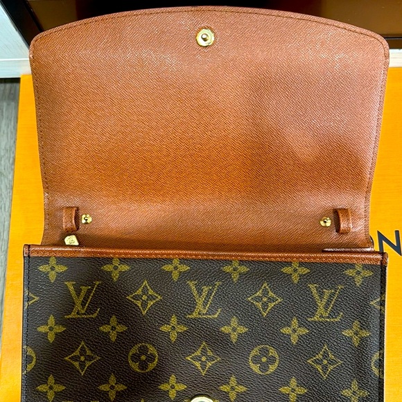 Louis Vuitton Long Monogram Middle pours in good condition - Picture 7 of 17